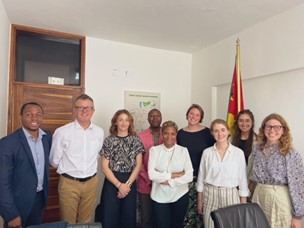 Image of group photo from OCPP visit to Mozambique